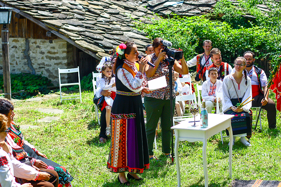 народна битова сватба в Боженци